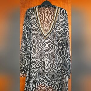 Black and White Patterned Sheer Tunic
